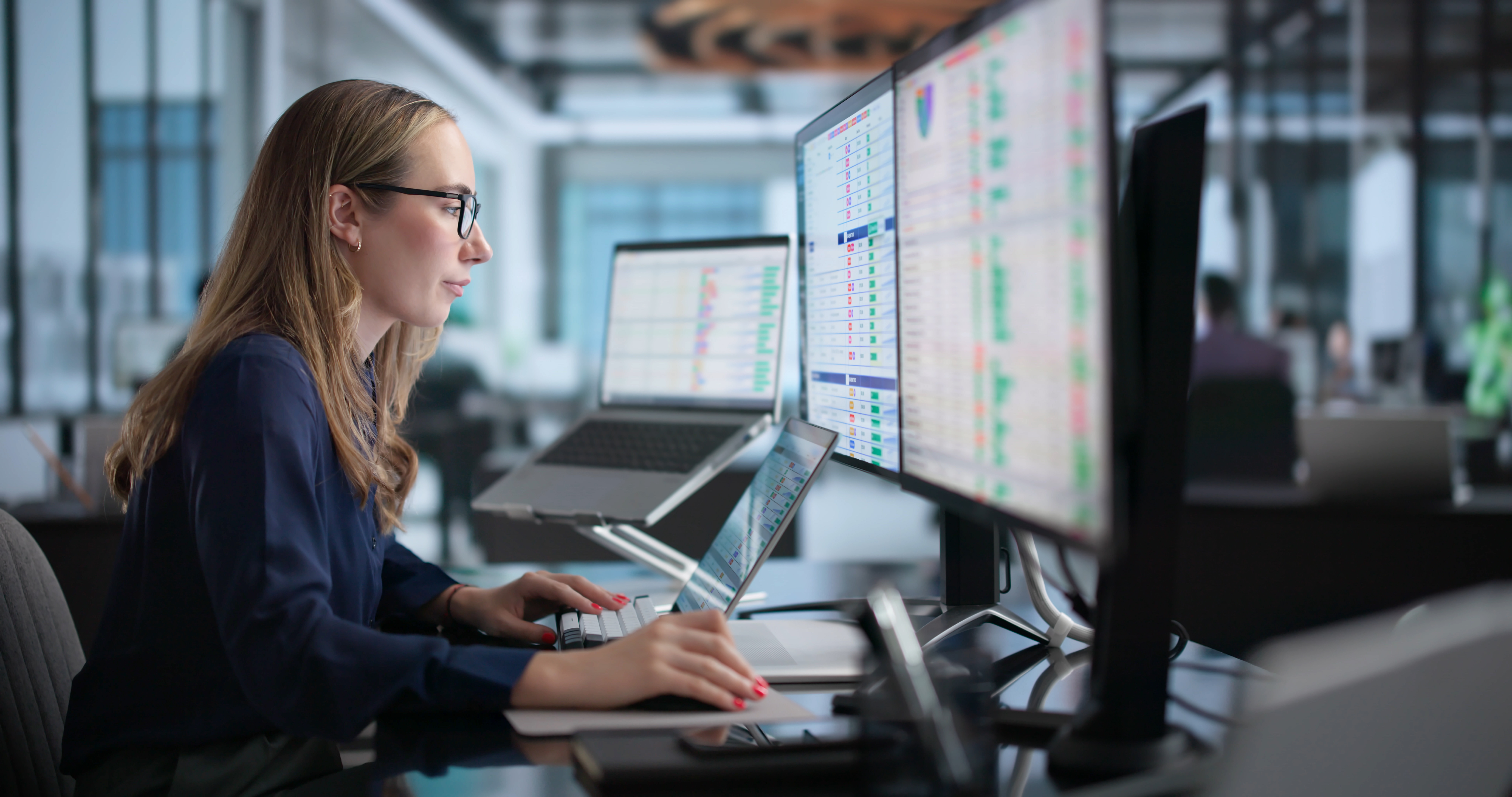 Healthcare Accounting vs Traditional Accounting: Key Differences Explained